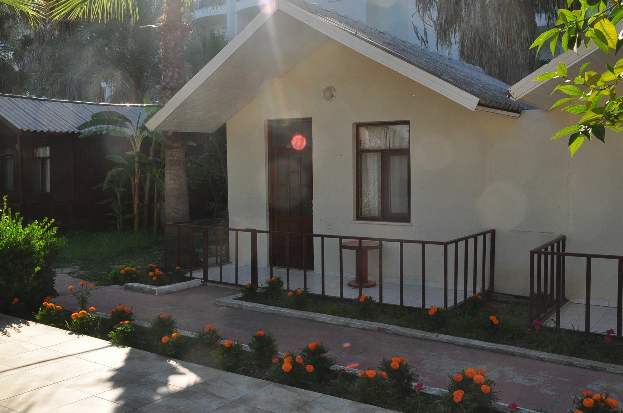 Dream Park Bungalow Titreyengol Exterior photo